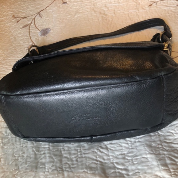 Stone Mountain Shoulder Bag - Picture 5 of 8